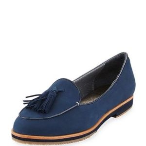 Tommy Bahama Finna Nubuck Tassel Loafer in Navy